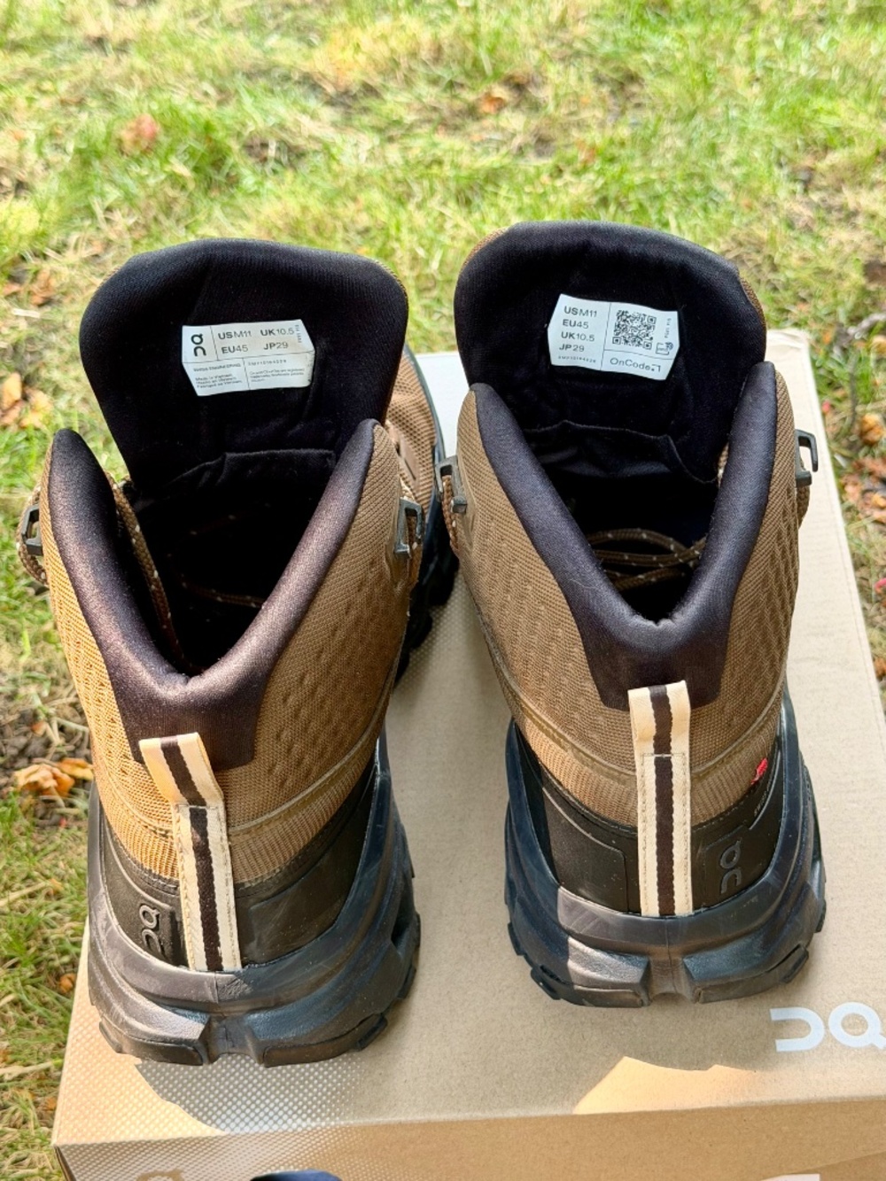 On Running Cloudrock Mid Waterproof Hiking Shoes - US11 - Picture 5 of 6